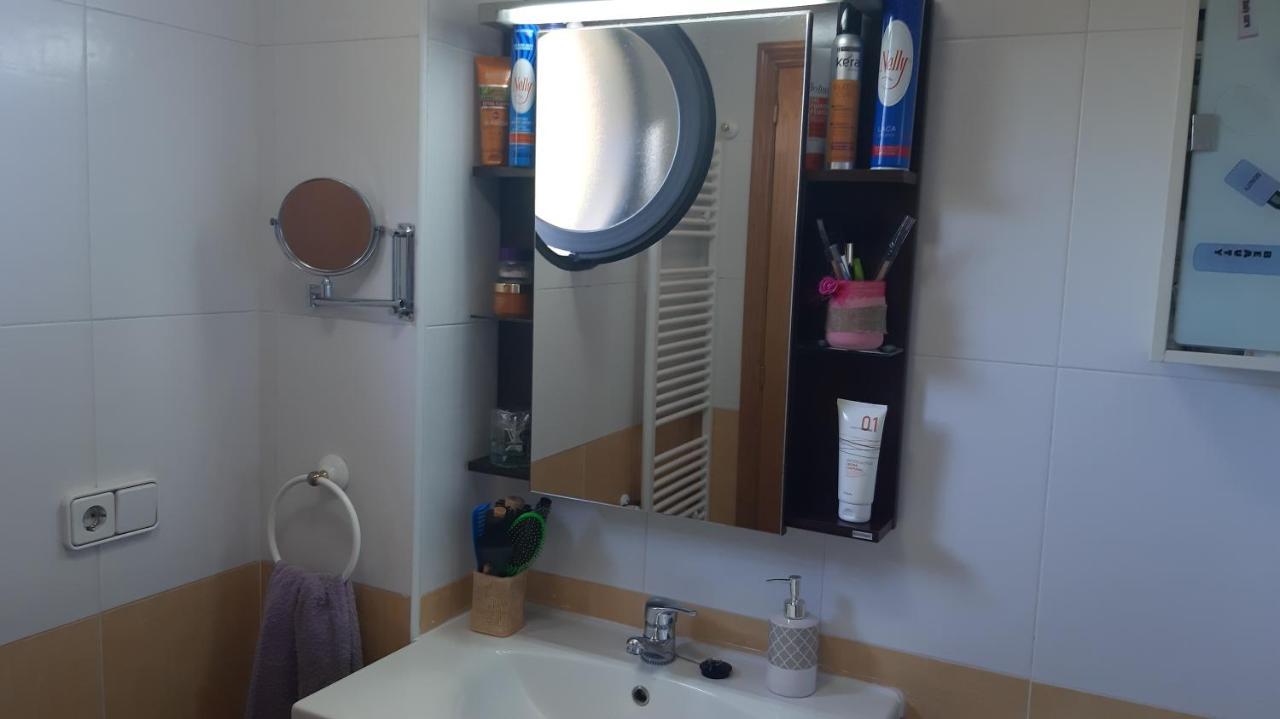 Piso Tranquilo Ponferrada Apartment Luaran gambar
