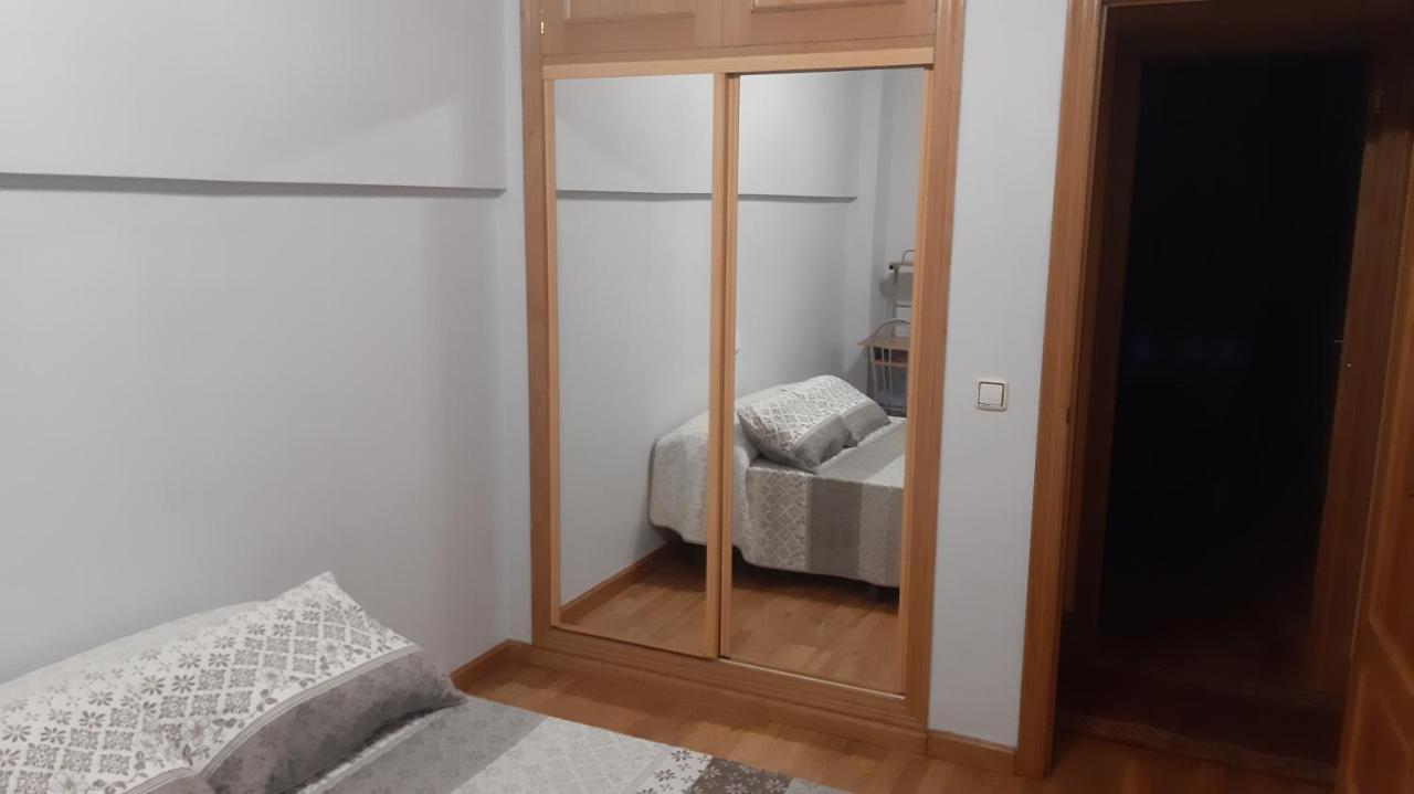 Piso Tranquilo Ponferrada Apartment Luaran gambar
