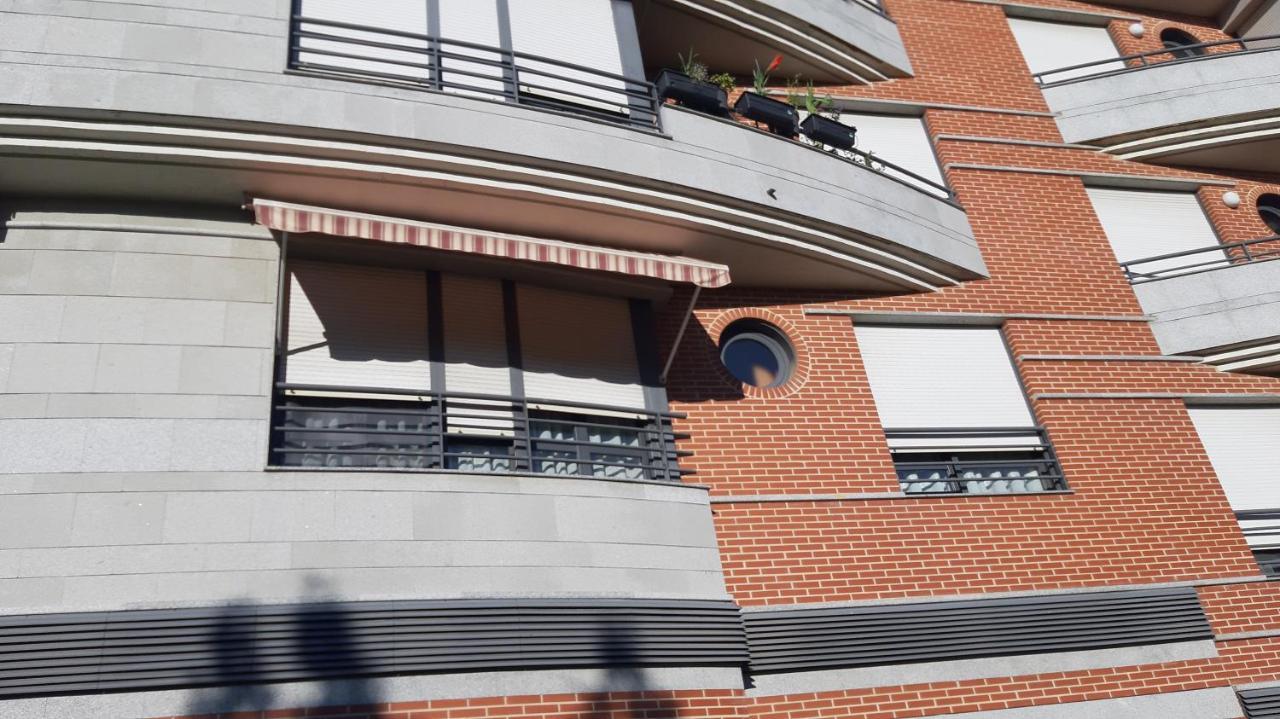 Piso Tranquilo Ponferrada Apartment Luaran gambar