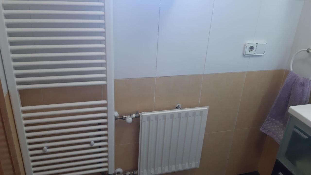 Piso Tranquilo Ponferrada Apartment Luaran gambar